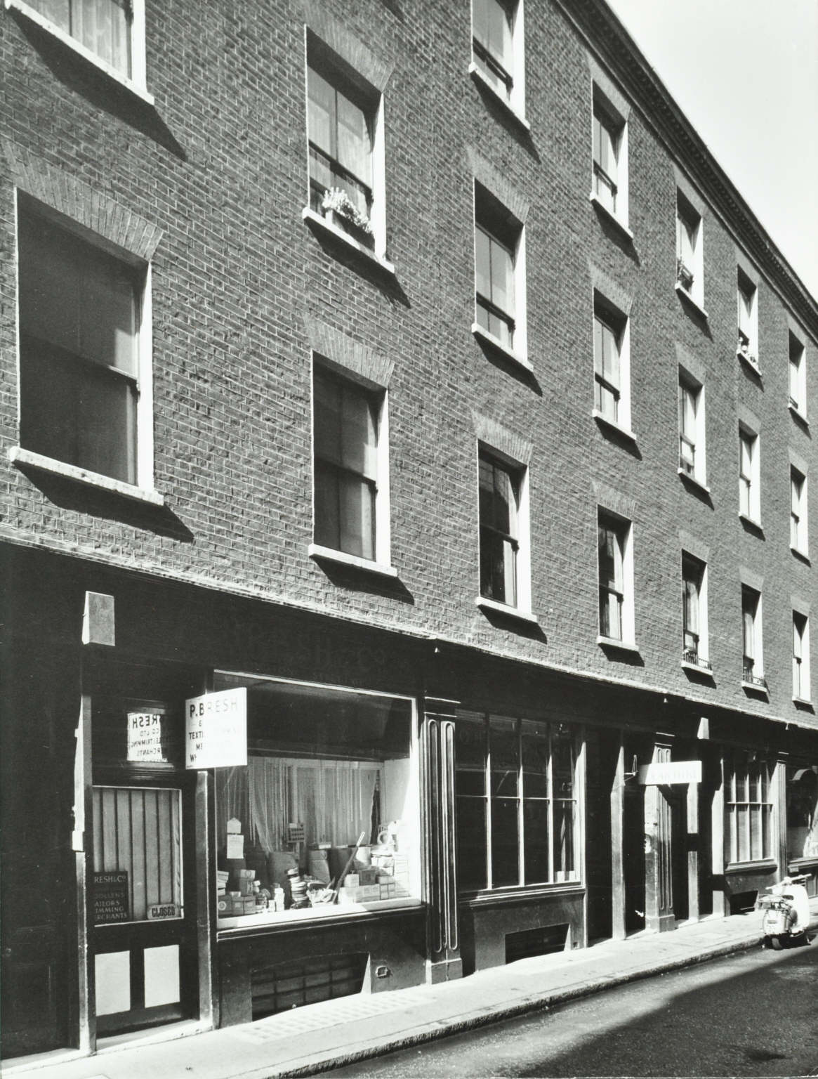 6-10 Lexington Street, 1960, Collage Record no. 135277 © London Metropolitan Archives