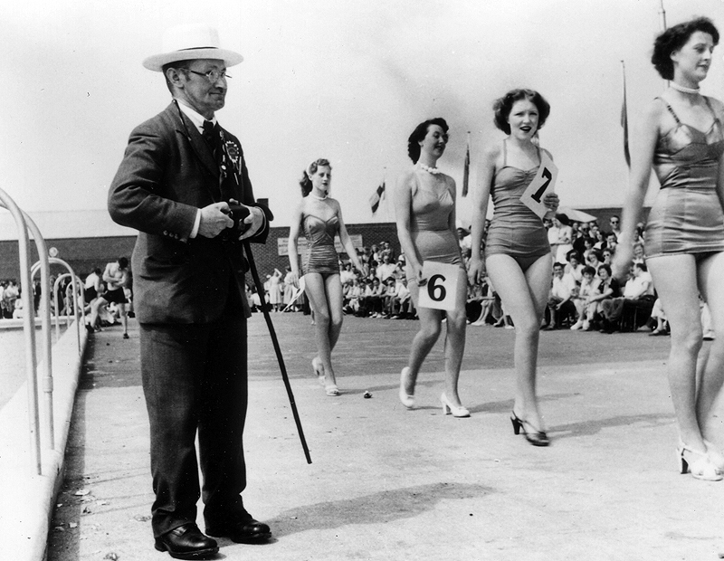 Holiday Camp, Filey, Yorkshire, Competitions for all and everthing, 1953
