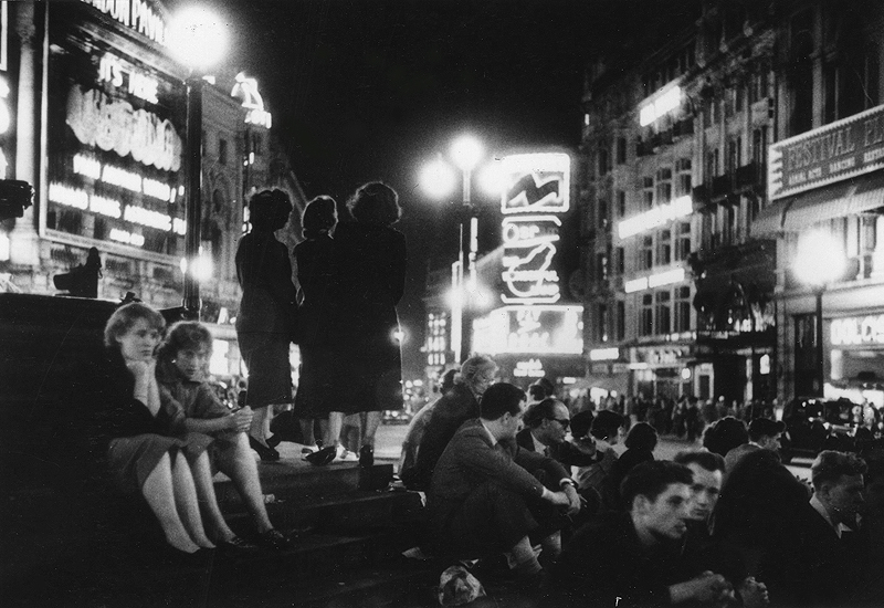 Piccadilly circus #2, 1953