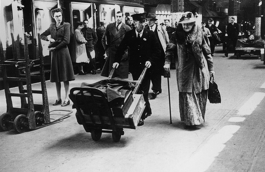 Wartime Terminus, Paddington Station, 1942