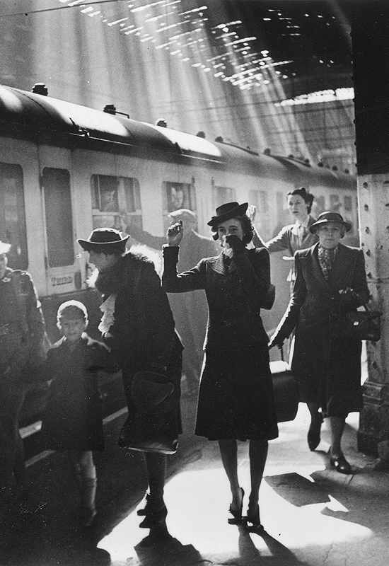 Wartime Terminus, Paddington Station, 1942