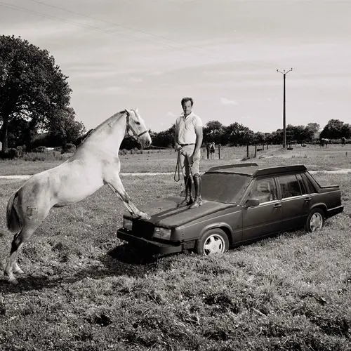 Parade #7, 2019 © Mark Neville