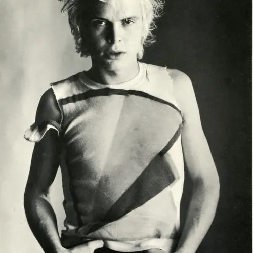 Billy Idol of Generation X. © Gered Mankowitz, 1978. PV Card courtesy The Photographers' Gallery Archive