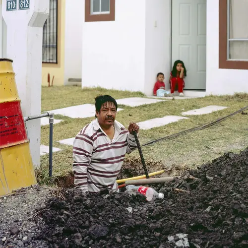 Alejandro Cartagena From A Small Guide to Homeownership, 2020 © Alejandro Cartagena Courtesy of the artist