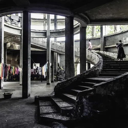 Grand Entrance, from the series 'All that Glitters is not Gold’ 	2019	 © Amilton Neves