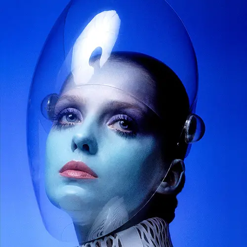 Donna Mitchel, Vogue Paris collections, 1970 © Clive Arrowsmith