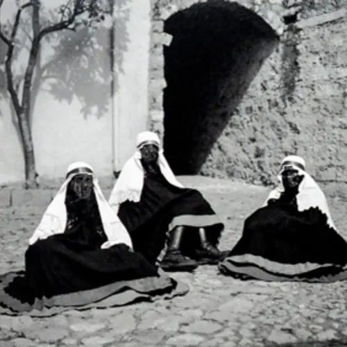 Photo by Alys Tomlinson