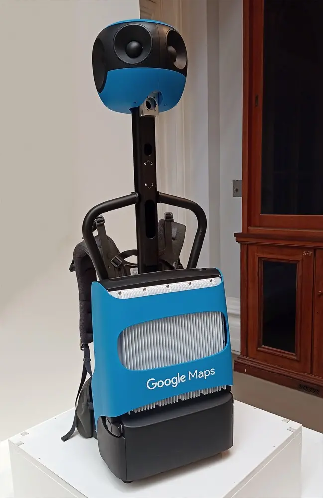 The camera-face of a google maps robot