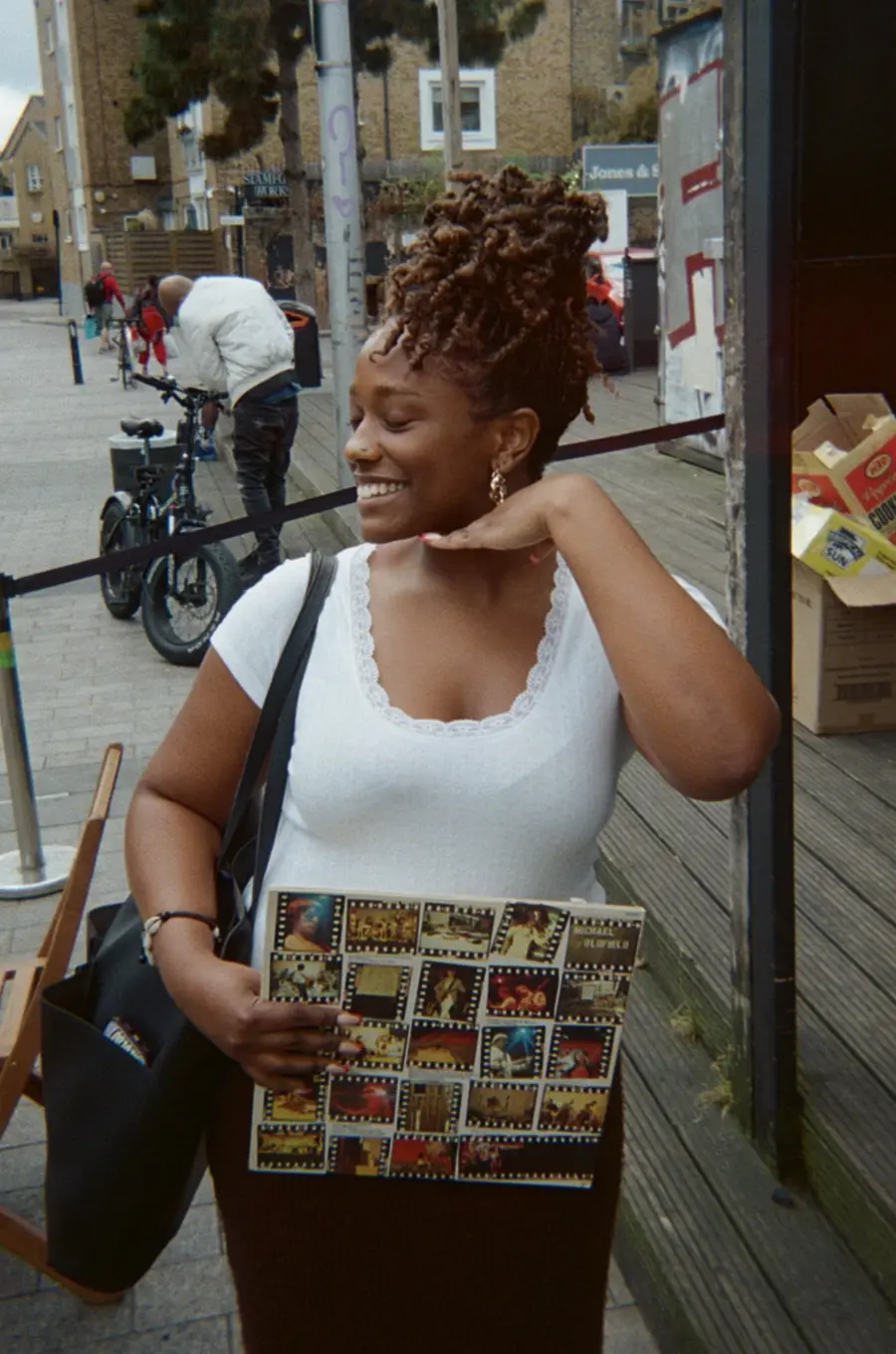 Portrait of DJ 16thss